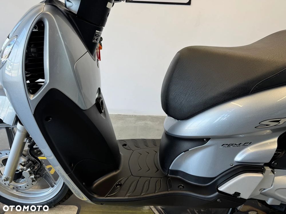 Honda SH - 23