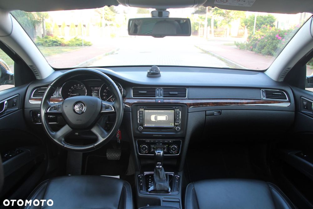 Skoda Superb 2.0 TDI DSG L&K - 15
