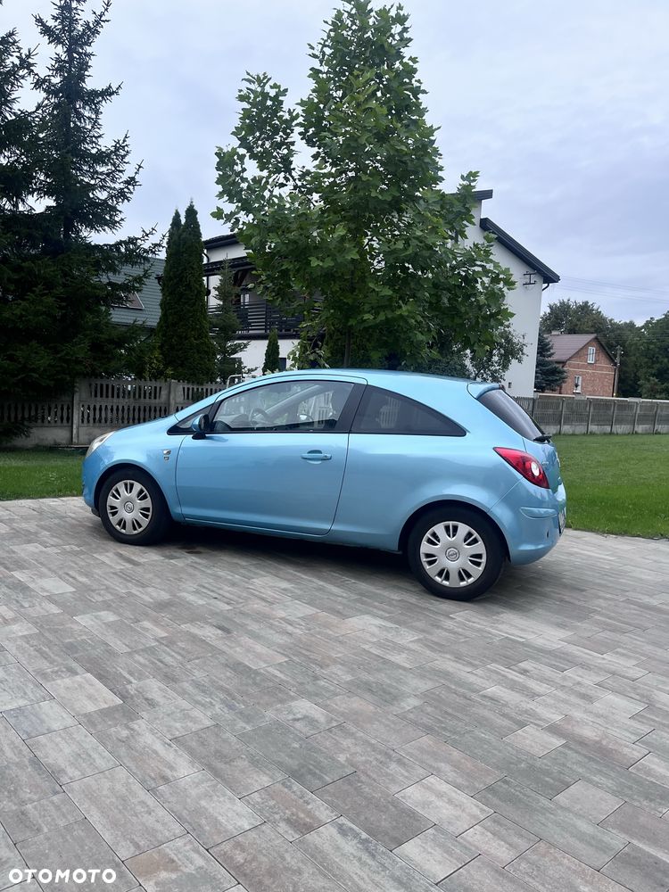 Opel Corsa - 2