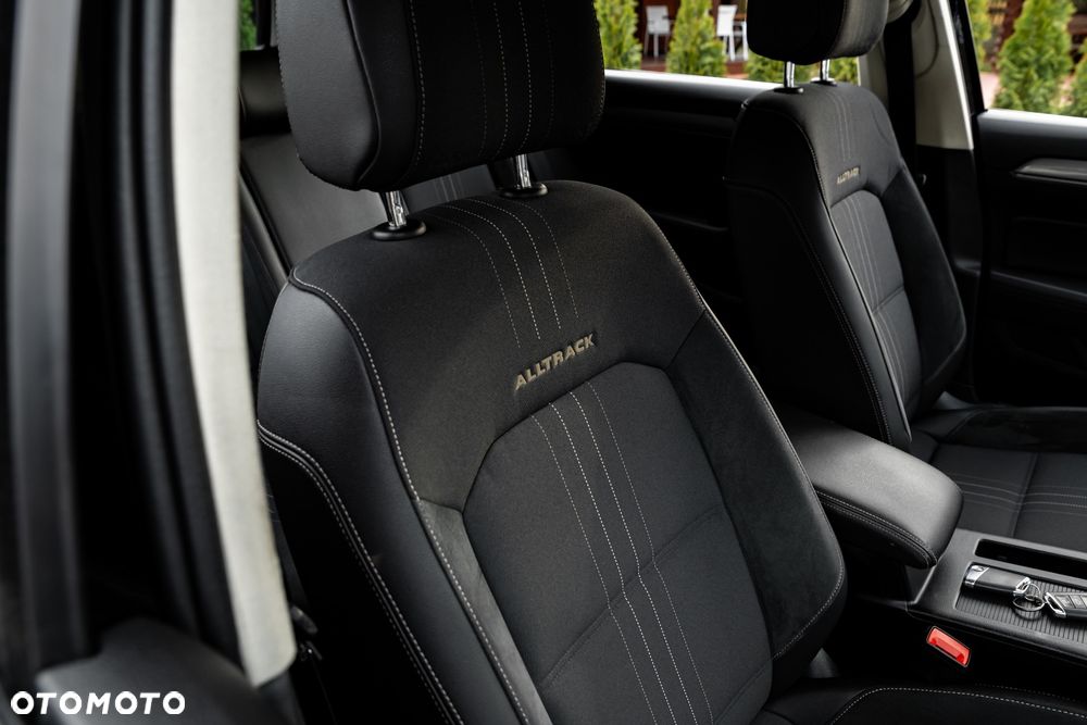 Volkswagen Passat Alltrack 2.0 TDI SCR 4Motion DSG (BMT) - 26