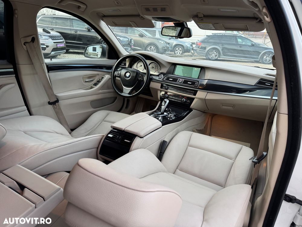 BMW Seria 5 525d Sport-Aut. Luxury Line - 14