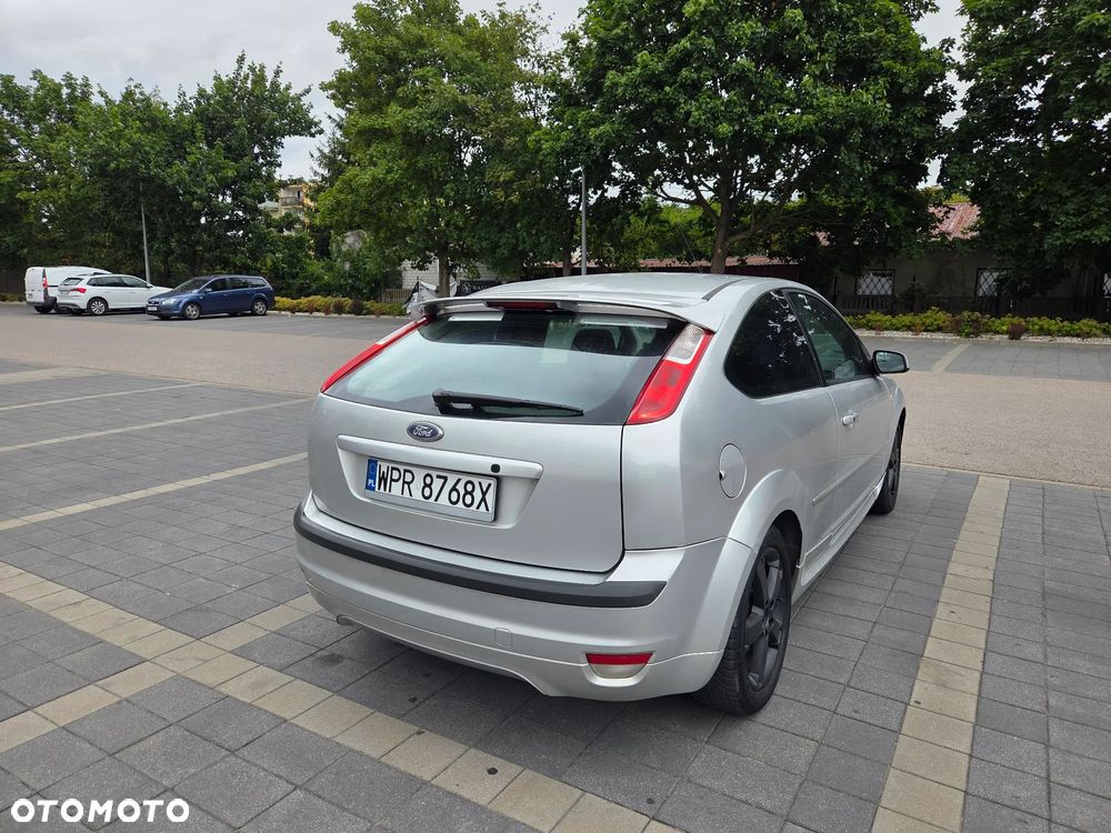Ford Focus 1.6 Trend - 5