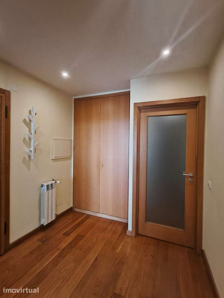 Apartamento T2 - Condomínio Tenente Valadim - Grande imagem: 2/18