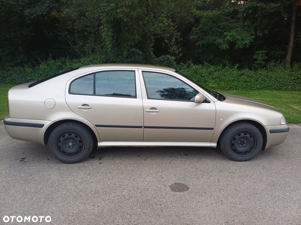 Skoda Octavia 1.9 TDI Tour - 4