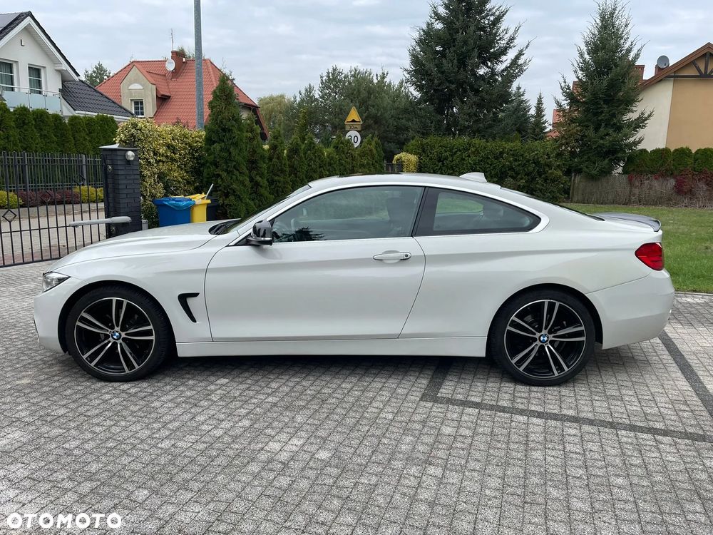 BMW Seria 4 428i xDrive Sport Line - 2