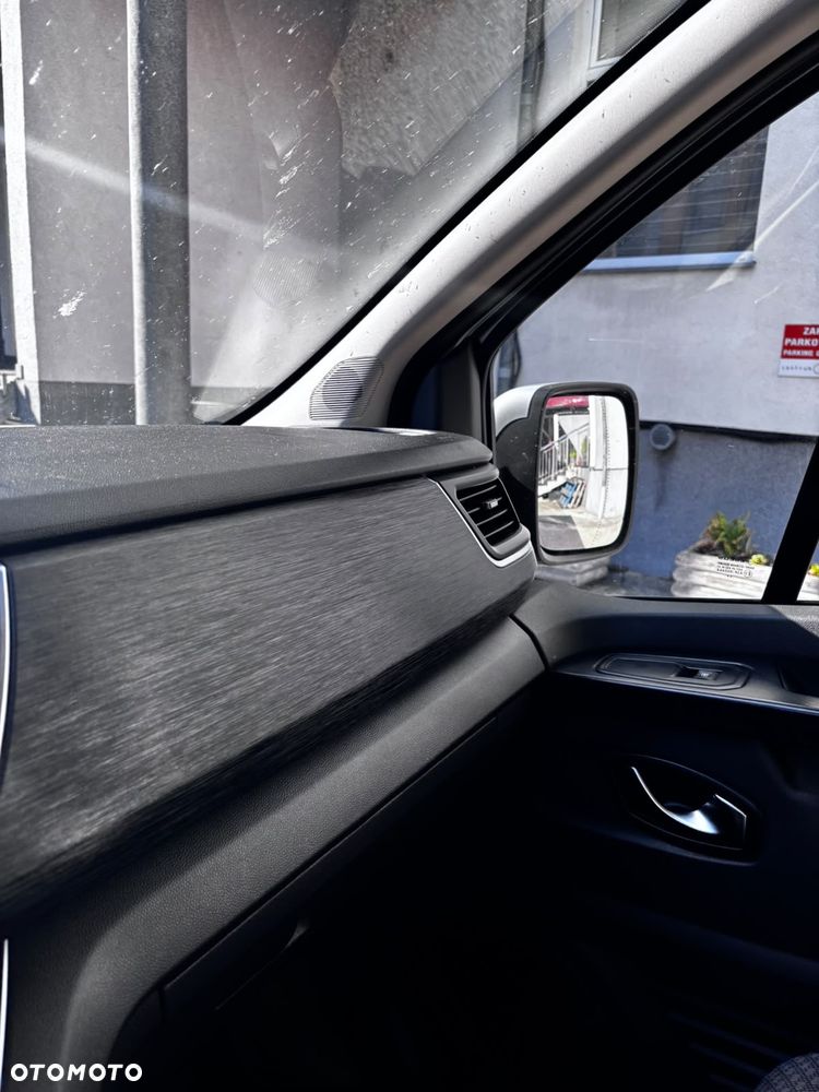 Renault Trafic - 12
