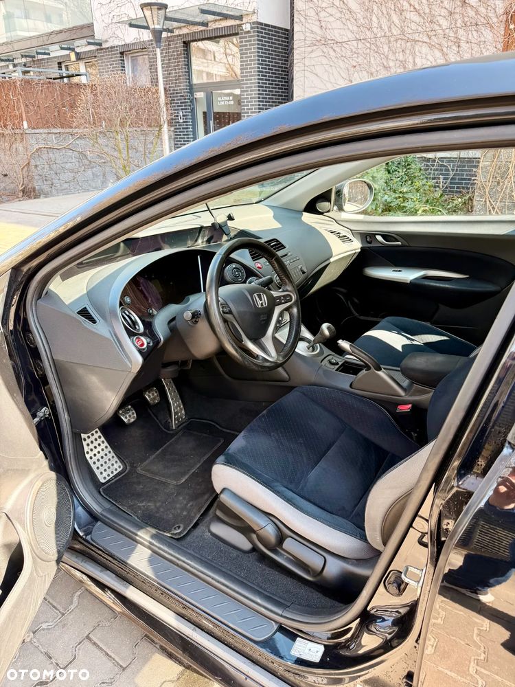 Honda Civic 1.8i-VTEC Sport - 14