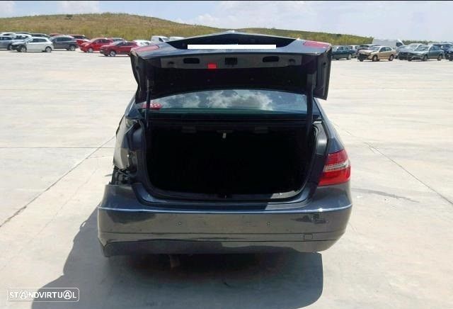 Peças Mercedes- Benz W212 - 17
