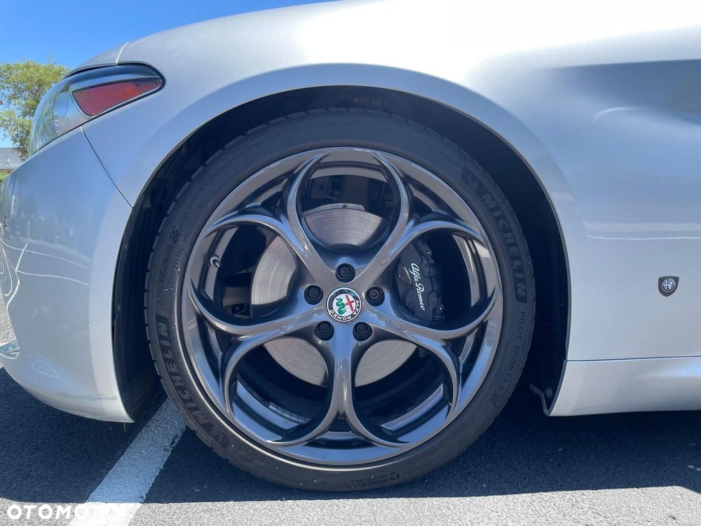 Alfa Romeo Giulia 2.0 Turbo Veloce Q4 - 4