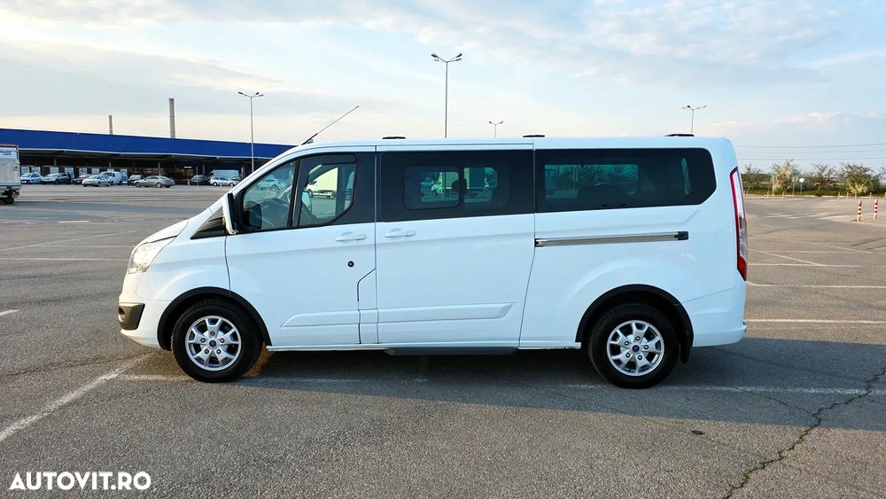 Ford Tourneo Custom - 5