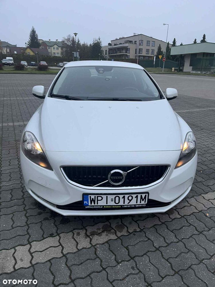 Volvo V40 D2 Drive-E Momentum - 12