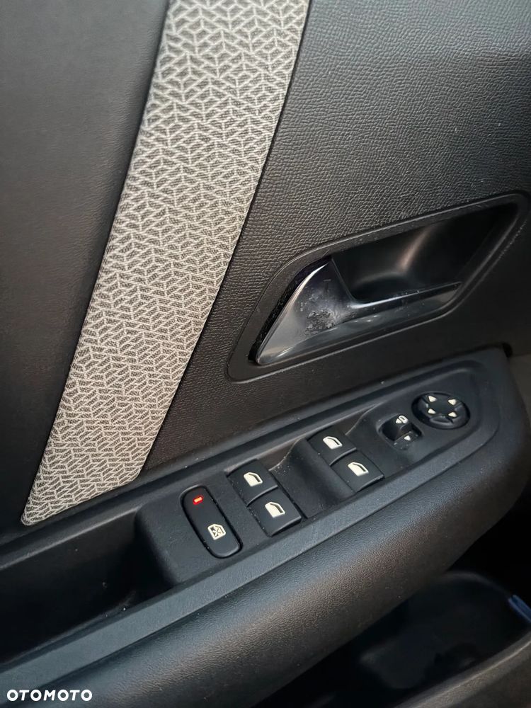 Citroën C4 BlueHDi 130 Stop&Start EAT8 MAX - 18