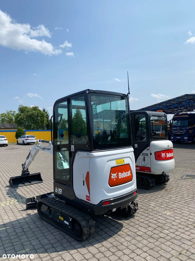 Bobcat E-19 - 1