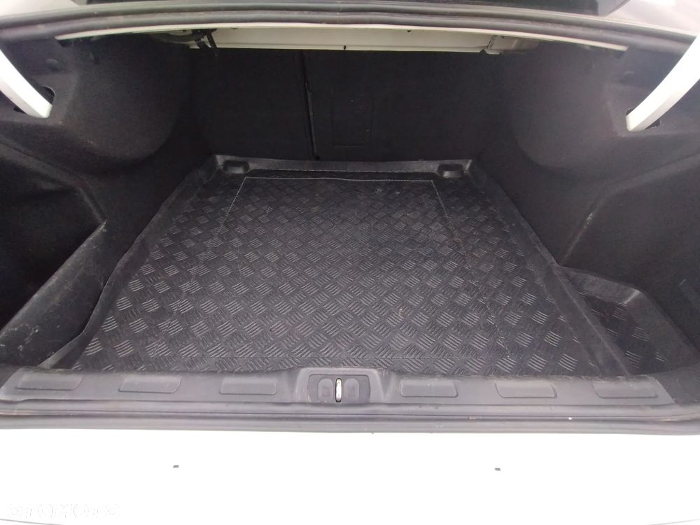 Citroën C5 2.0 HDi Exclusive - 38