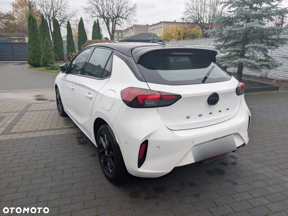 Opel Corsa 1.2 GS S&S - 9