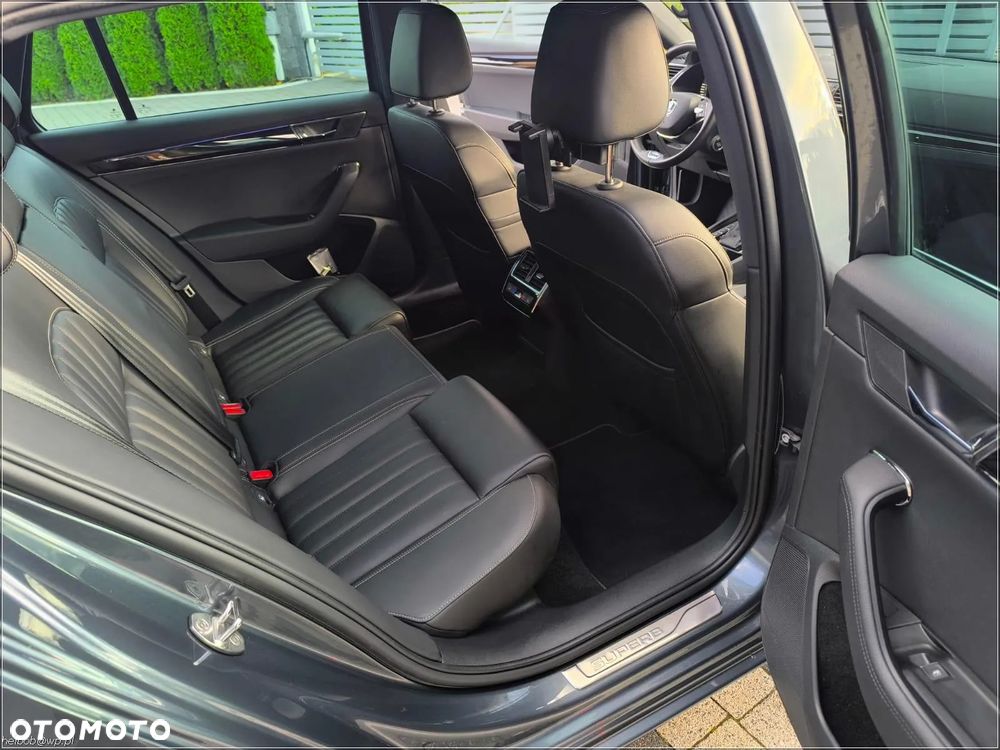 Skoda Superb 2.0 TSI 4x4 L&K DSG - 23