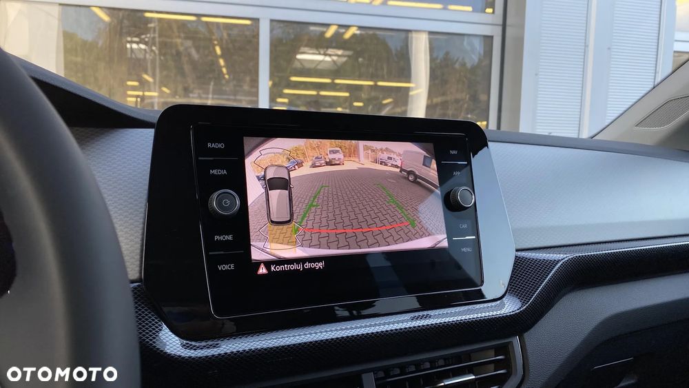 Volkswagen T-Cross - 16