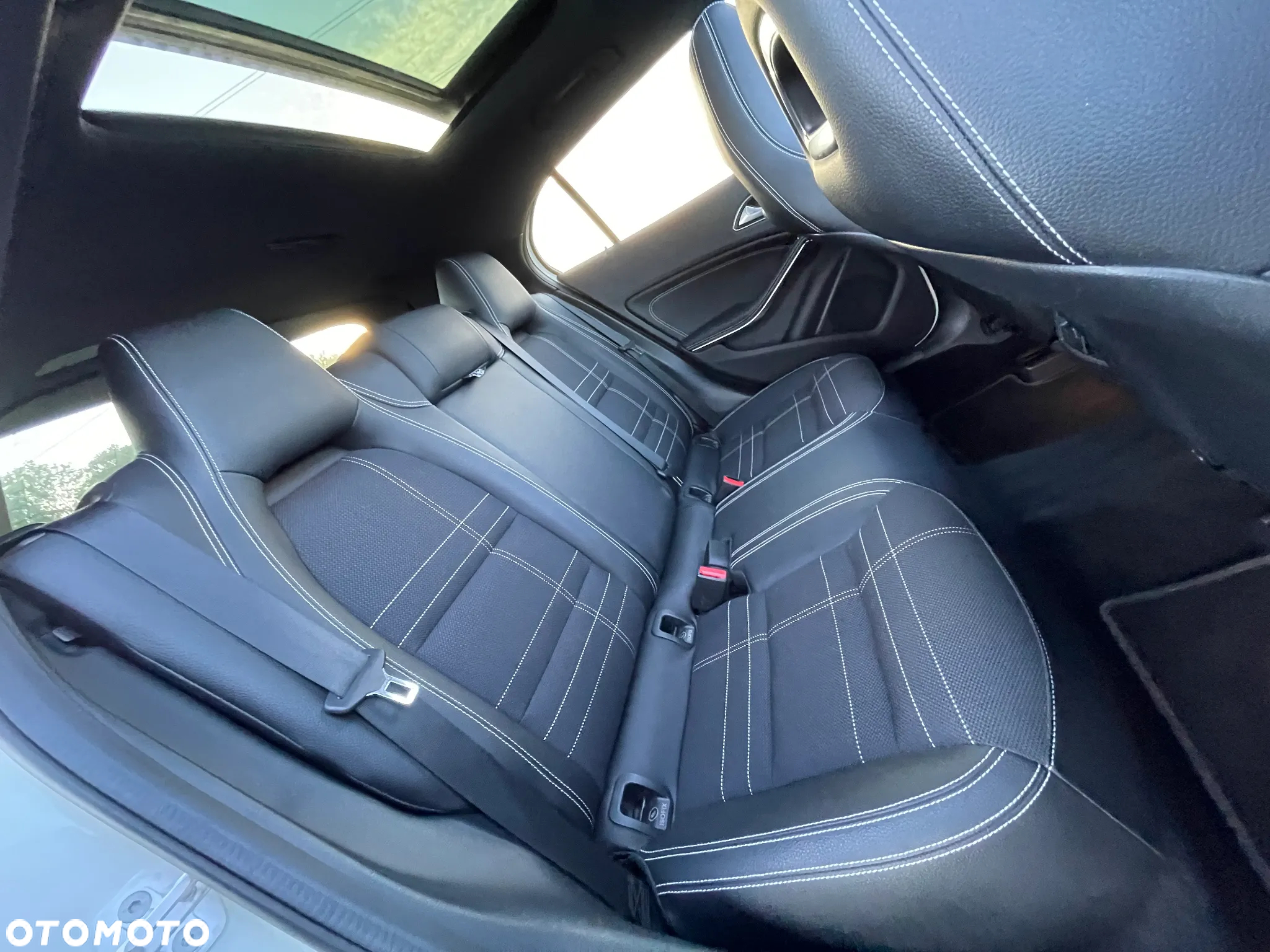 Mercedes-Benz GLA 250 4-Matic - 16