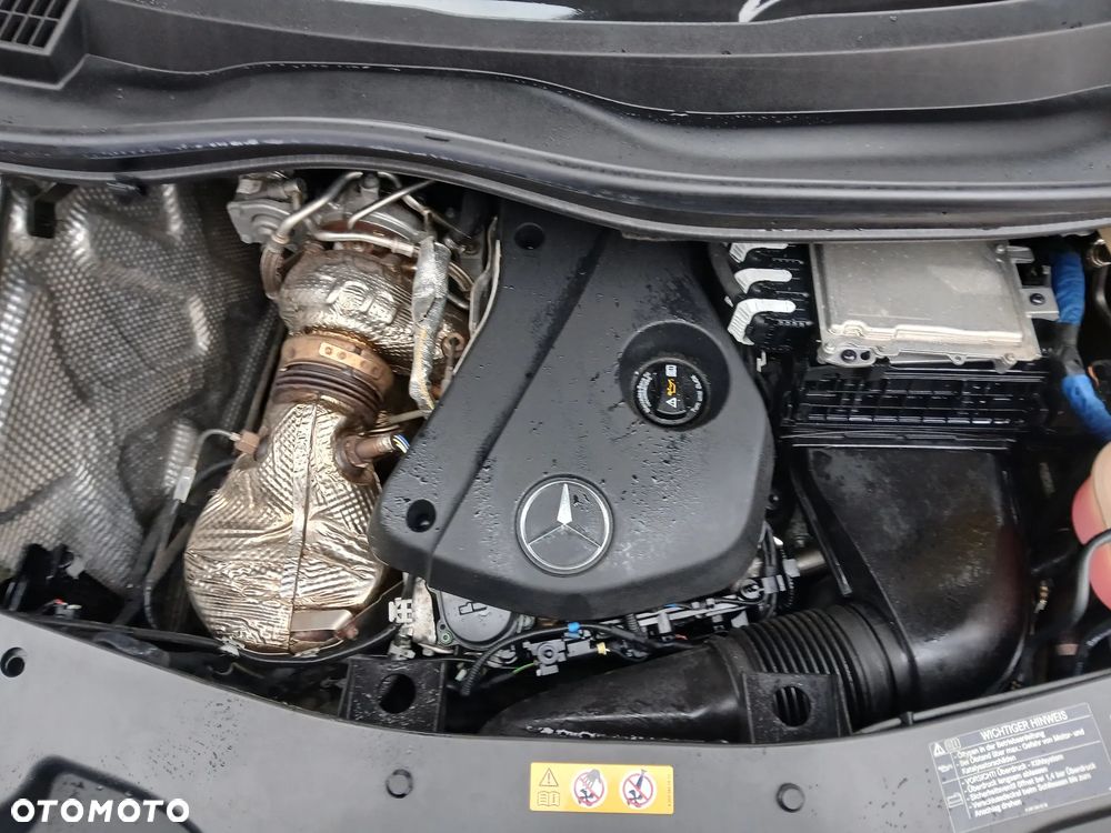 Mercedes-Benz Vito - 11