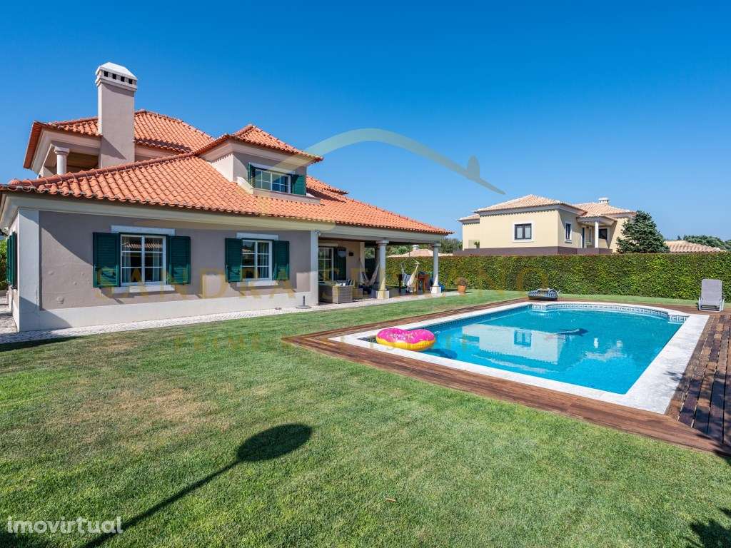 Moradia T5+1 de arquitetura tradicional com jardim e piscina na Qui... - Grande imagem: 3/49