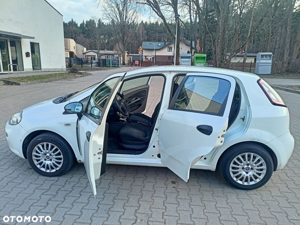 Fiat Punto 1.4 Estiva S&S - 10
