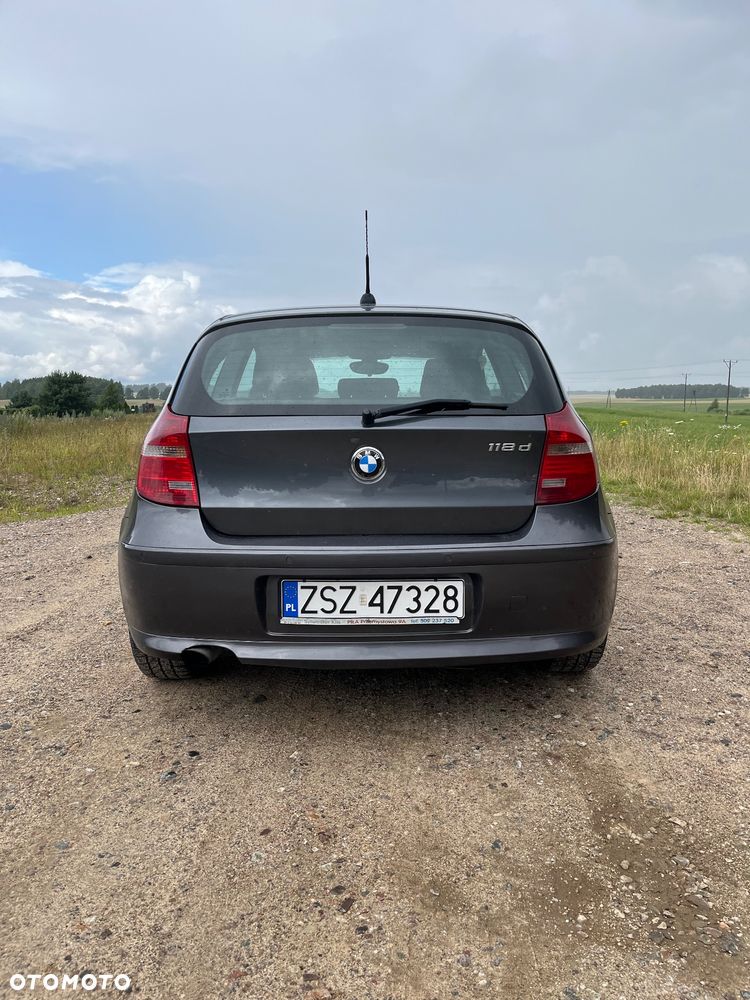 BMW Seria 1 118d - 5