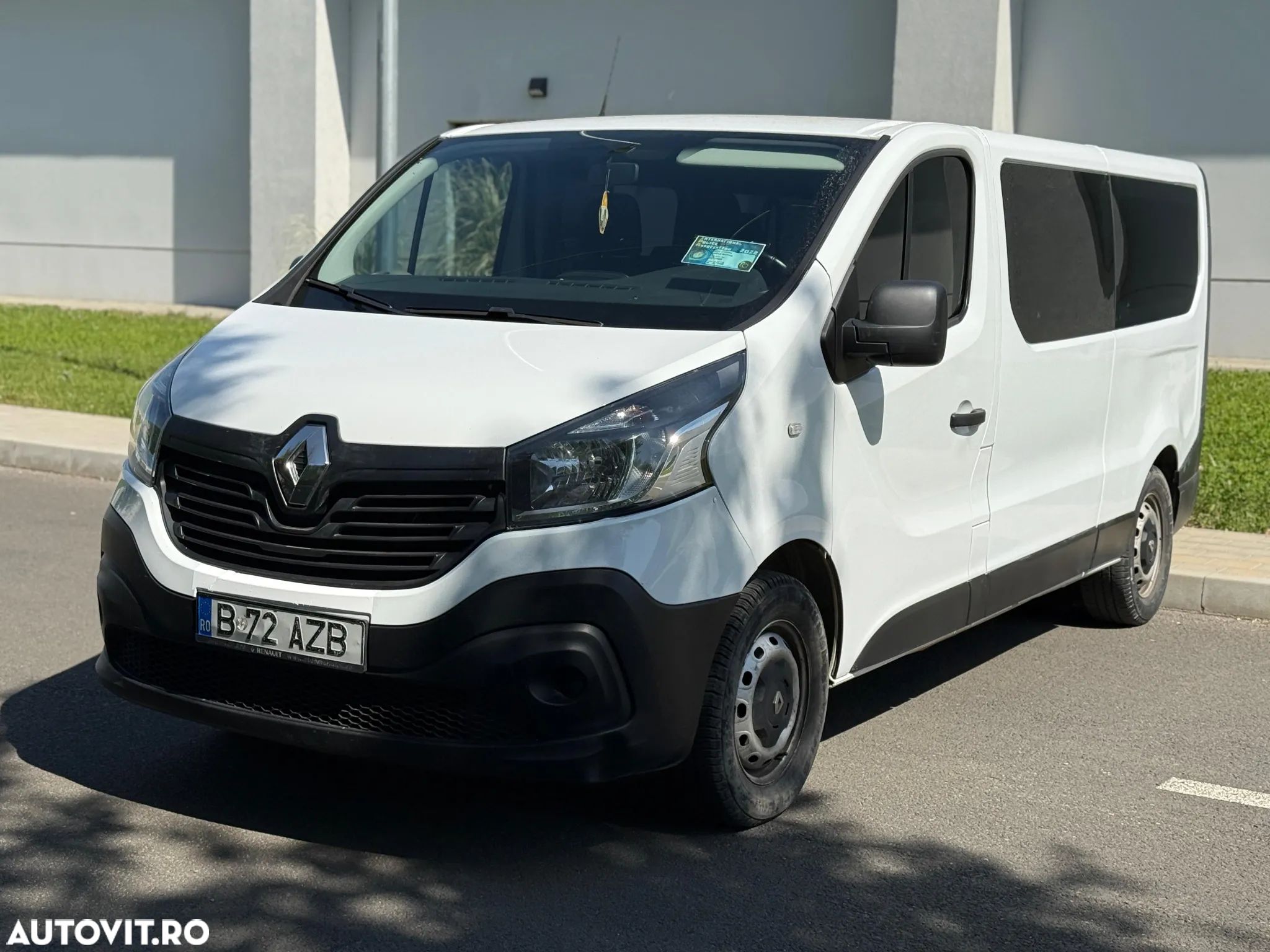 Renault Trafic Combi L2H1 1.6 dCi 95 8+1 Authentique - 1