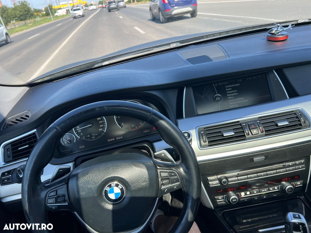 BMW Seria 5 530d xDrive Aut. - 11