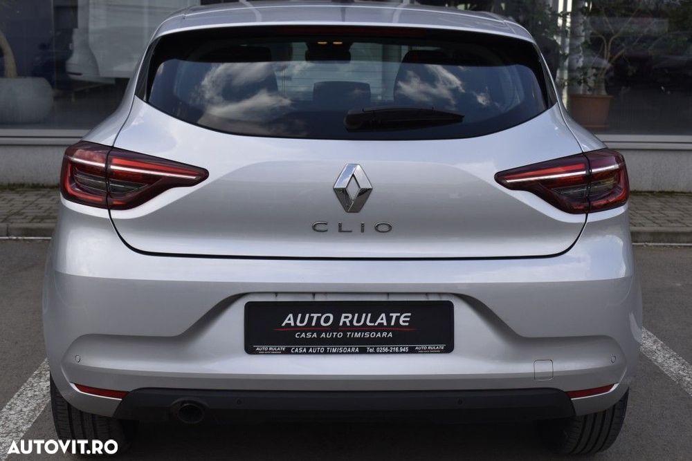 Renault Clio - 7