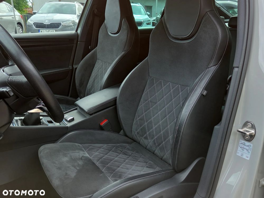 Skoda Superb 1.5 TSI Sportline - 36