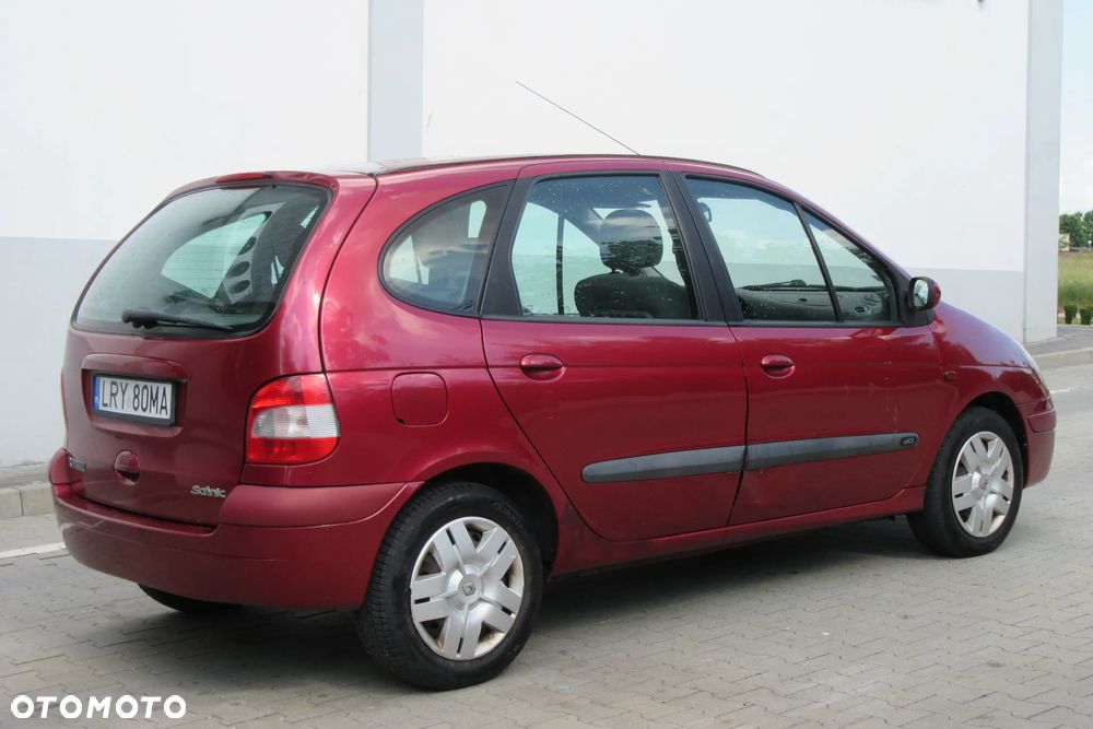 Renault Scenic - 8
