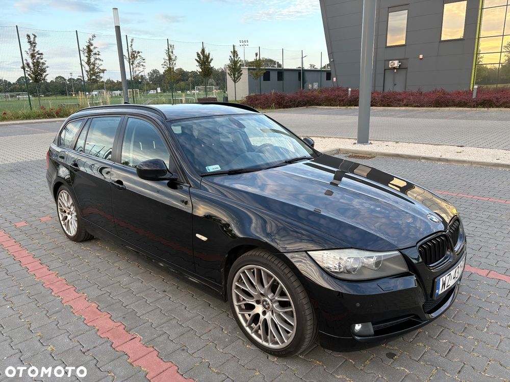 BMW Seria 3 2010 photo 3