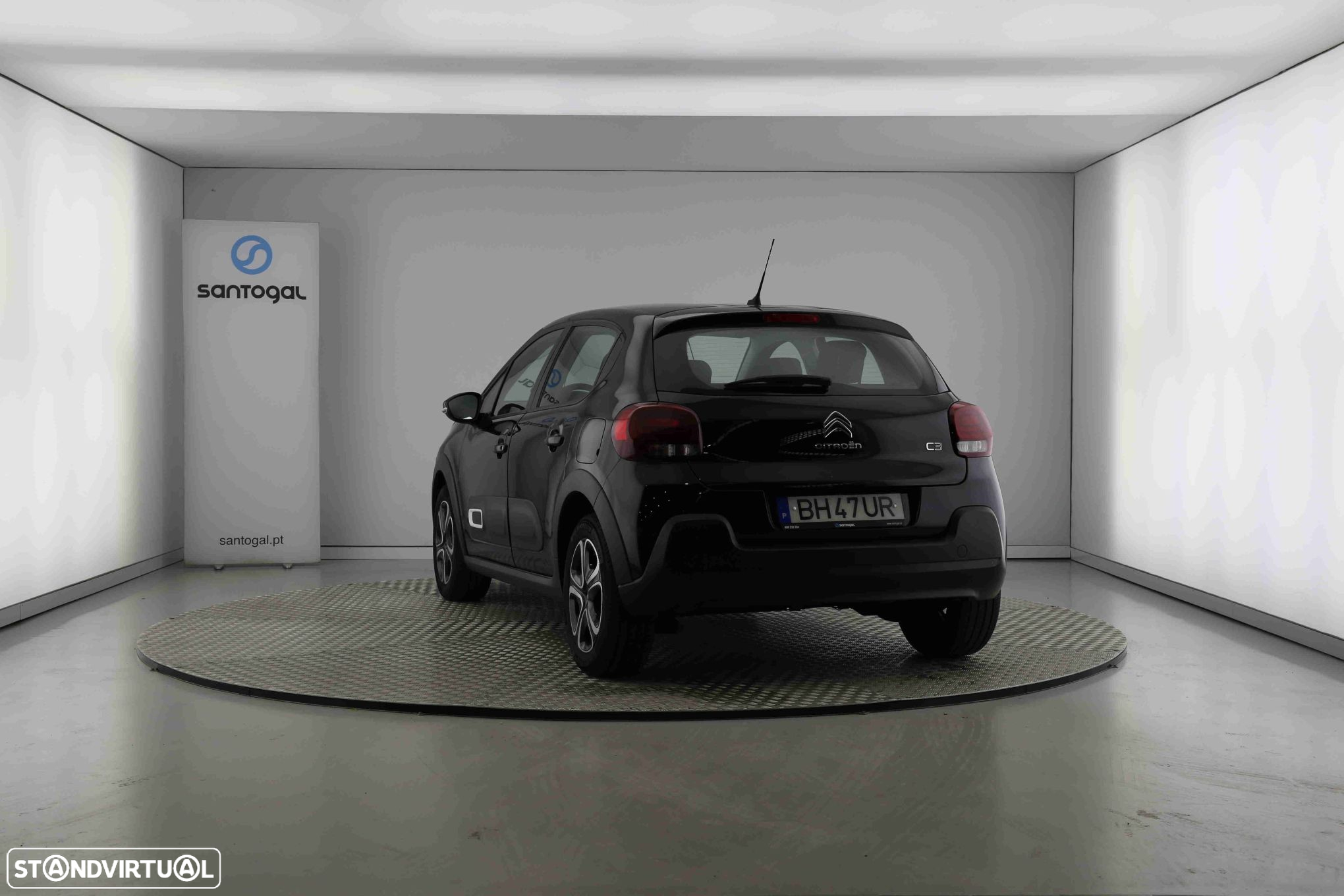 Citroën C3 1.2 PureTech Plus - 2