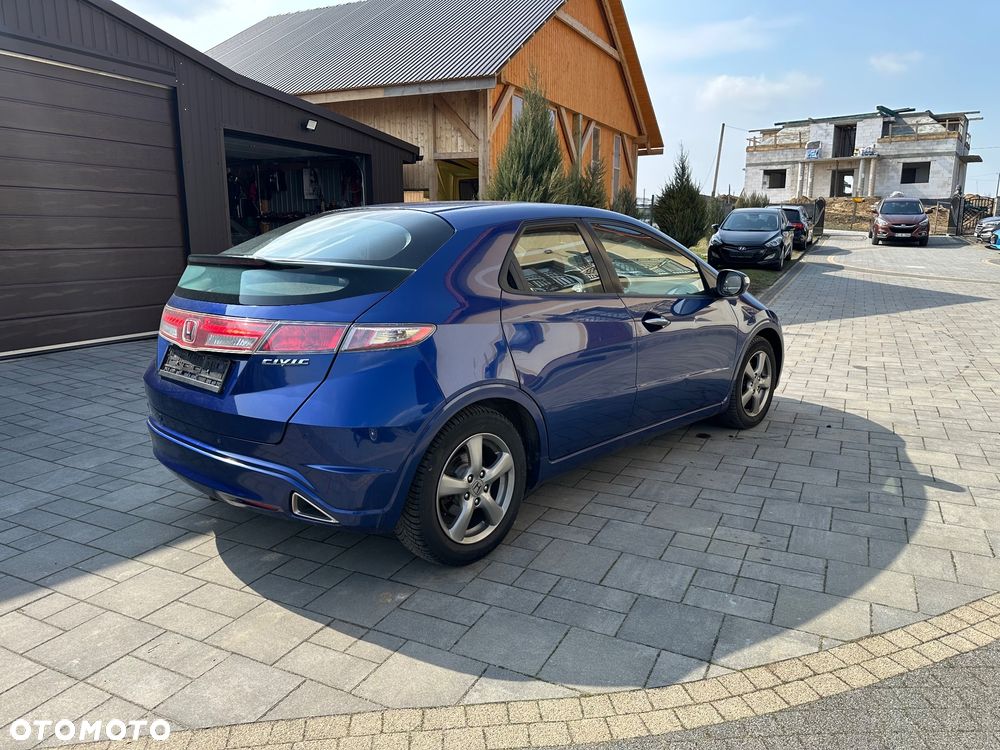 Honda Civic 1.4 i-VTEC - 6