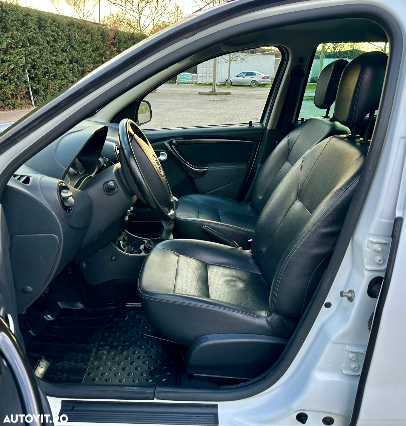 Dacia Duster 1.5 dCi 4x4 Ambiance - 8