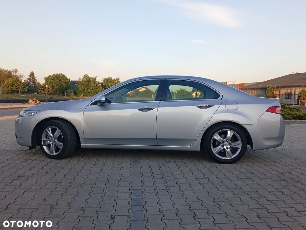 Honda Accord 2.0 Elegance 50 Jahre Edition - 3