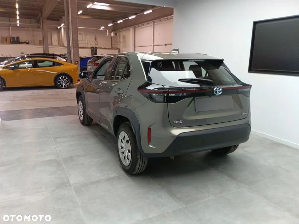 Toyota Yaris Hybrid 1.5 GR Sport - 4