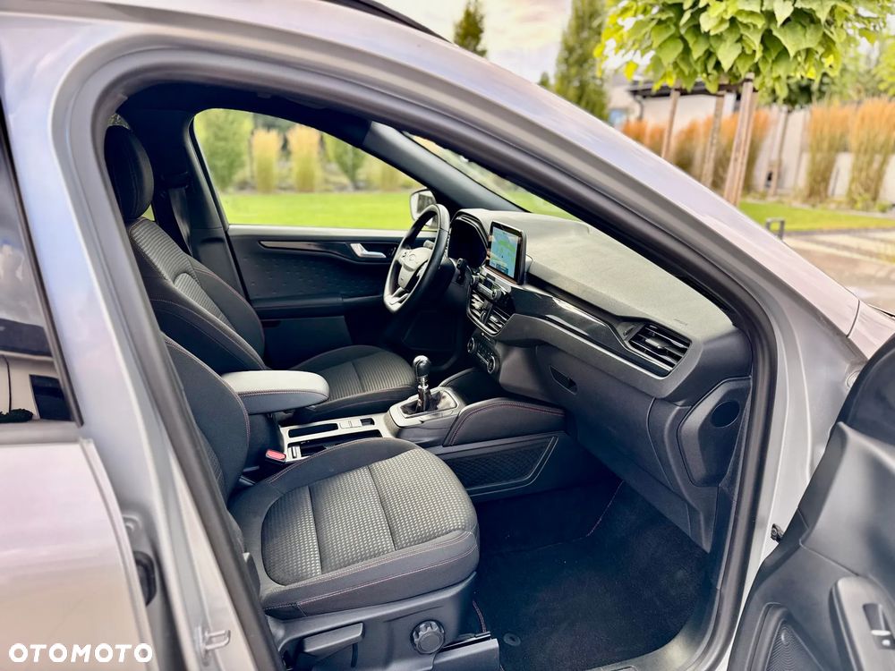 Ford Kuga 2.0 EcoBlue Hybrid ST-LINE - 24