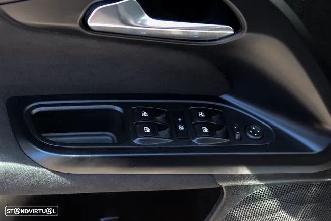 Fiat Tipo Station Wagon 1.3 M-Jet Lounge Tech - 16