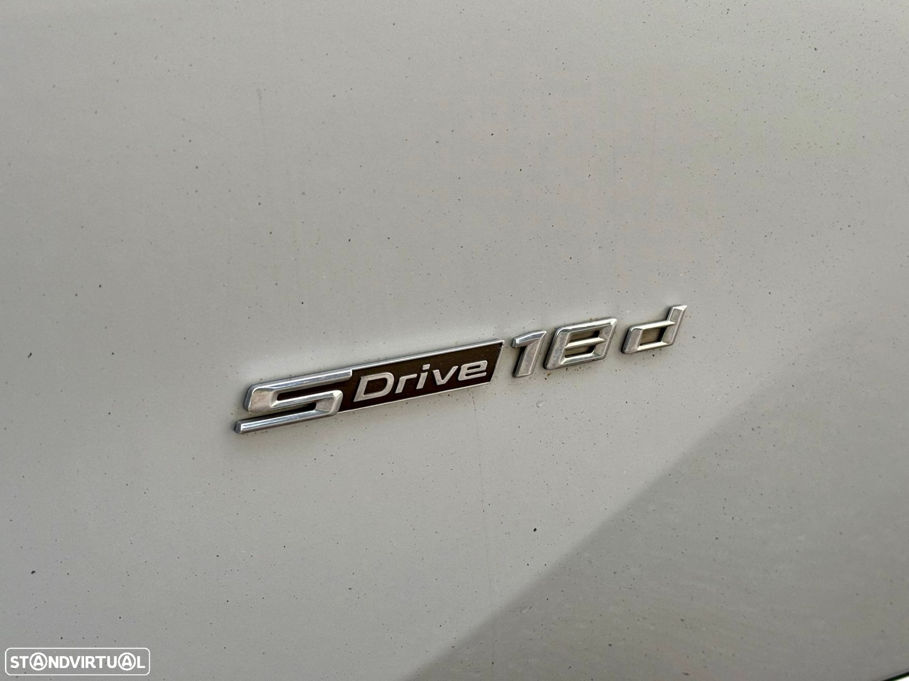 BMW X1 18 d sDrive Auto Pack M - 10