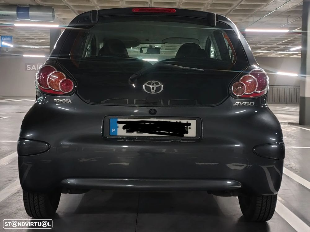Toyota Aygo 1.0 + AC - 3