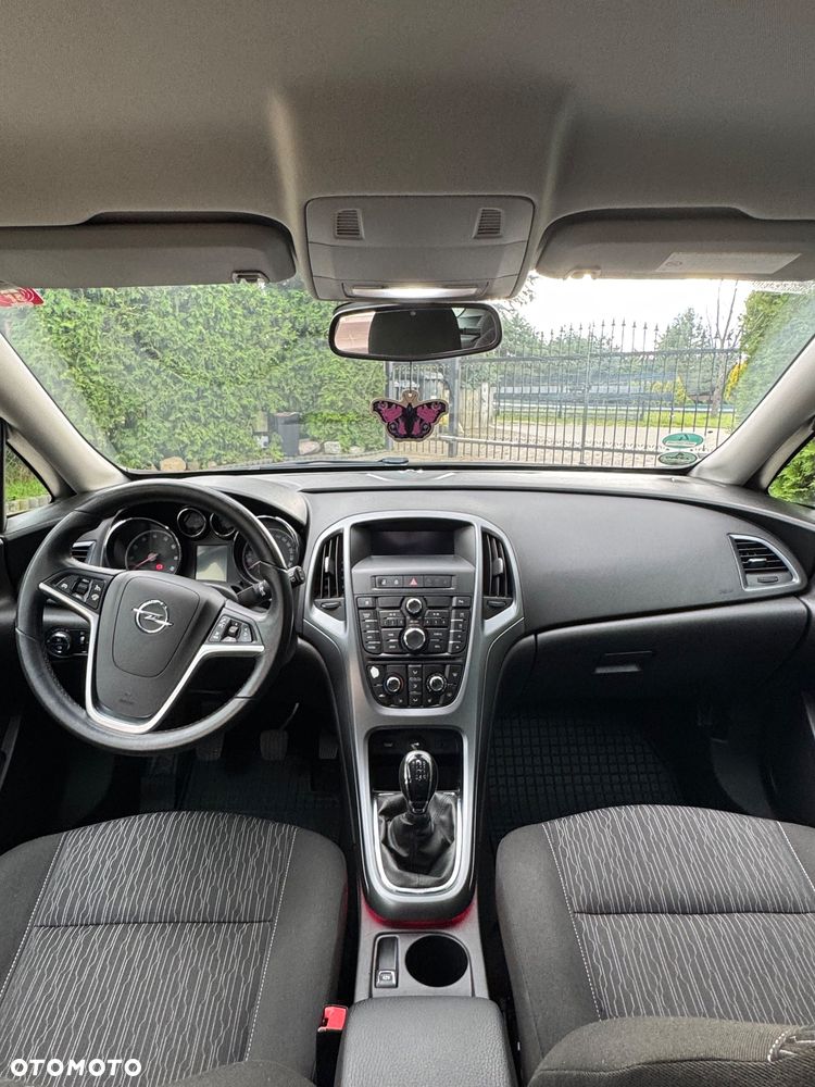 Opel Astra 1.4 Turbo - 11