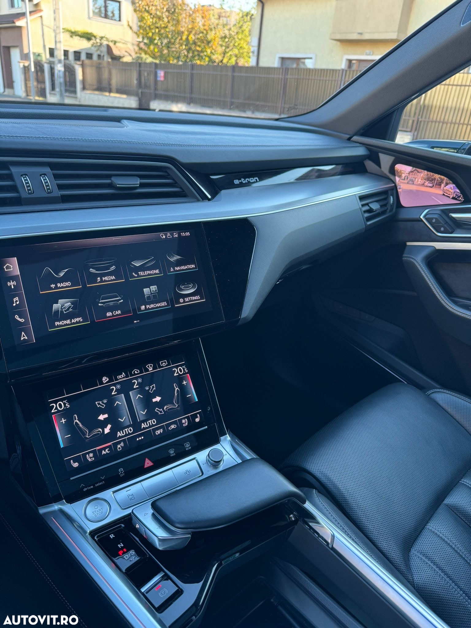 Audi e-tron quattro S - 7