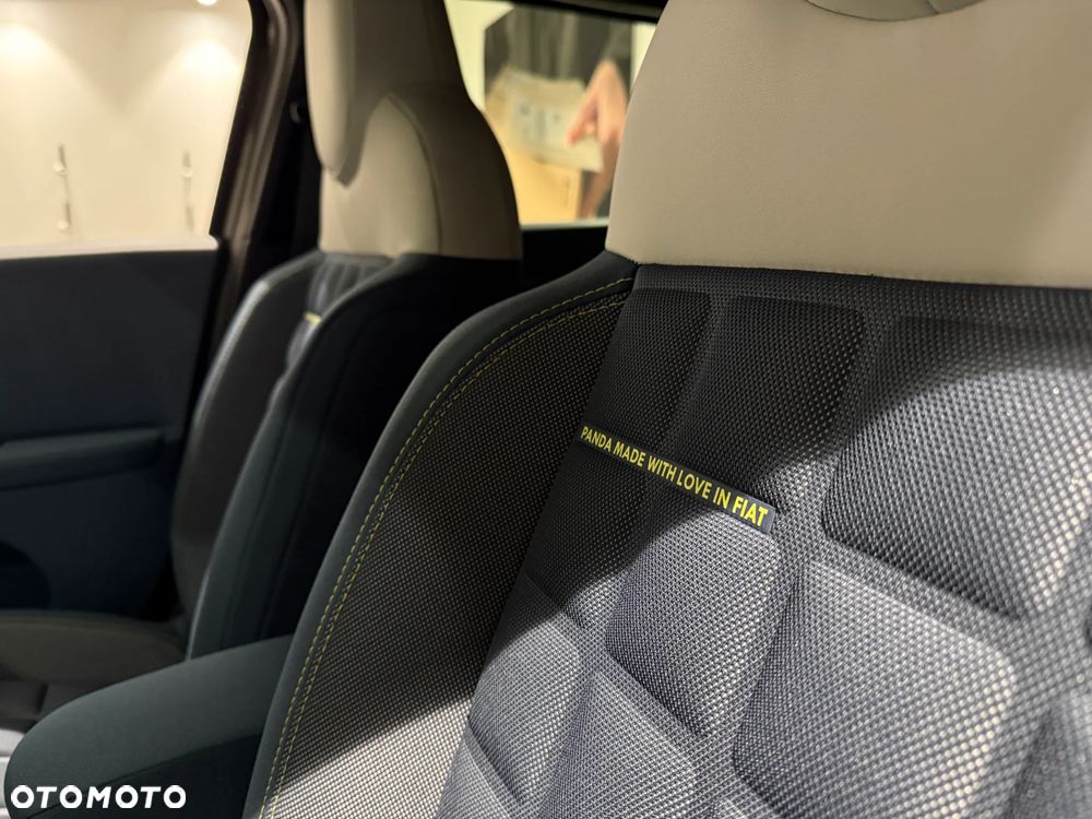 Fiat Grande Panda 1.2 mHEV La Prima eDCT - 25