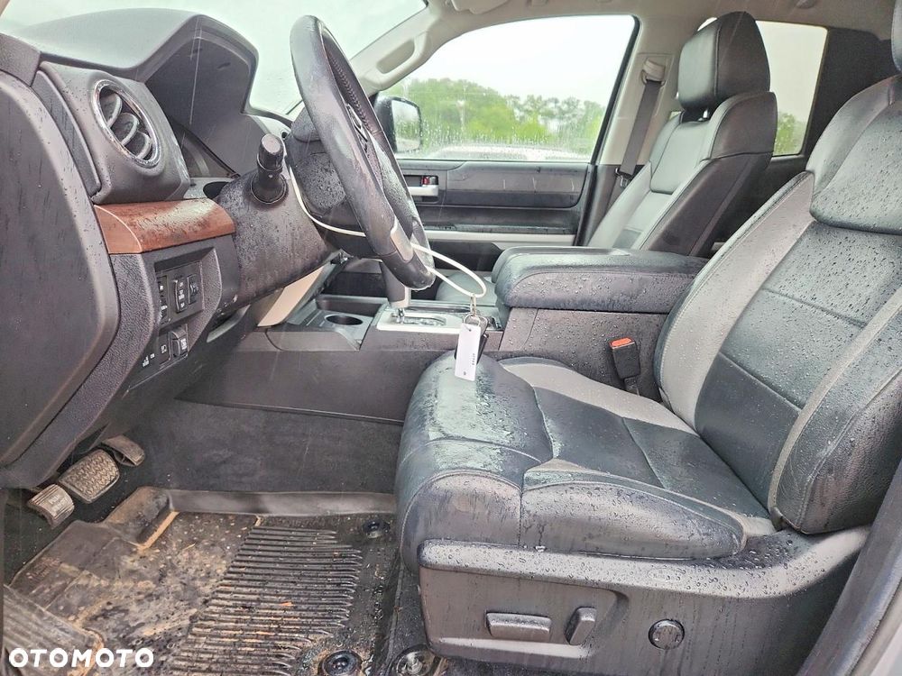 Toyota Tundra - 8
