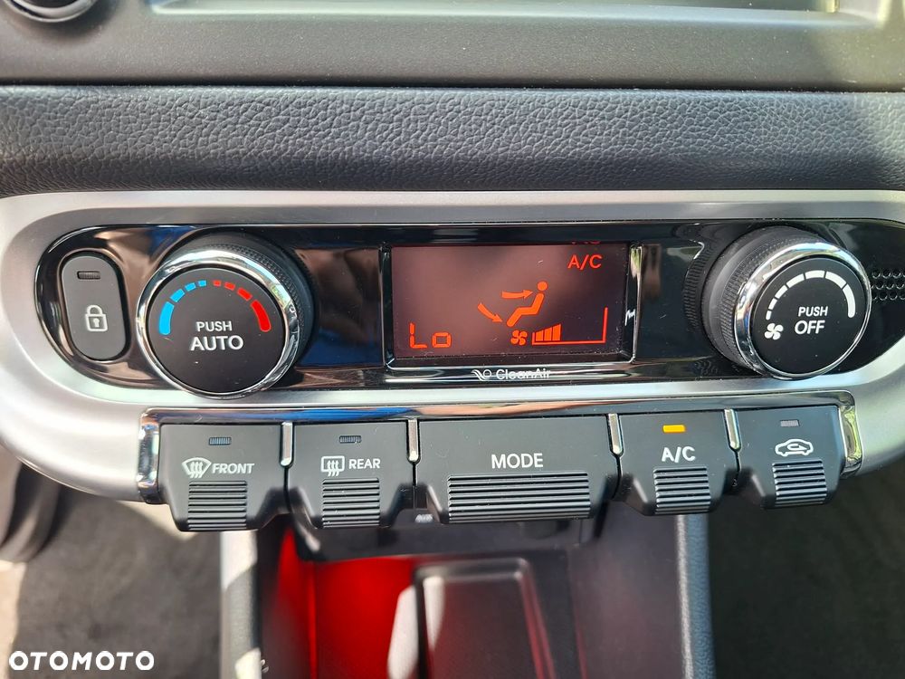 Kia Rio - 19