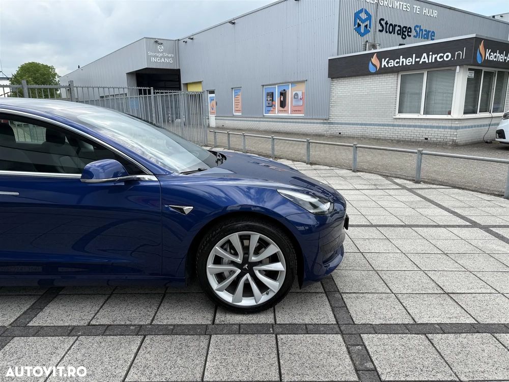 Tesla Model 3 Standard Reichweite Plus Hinterradantrieb - 16