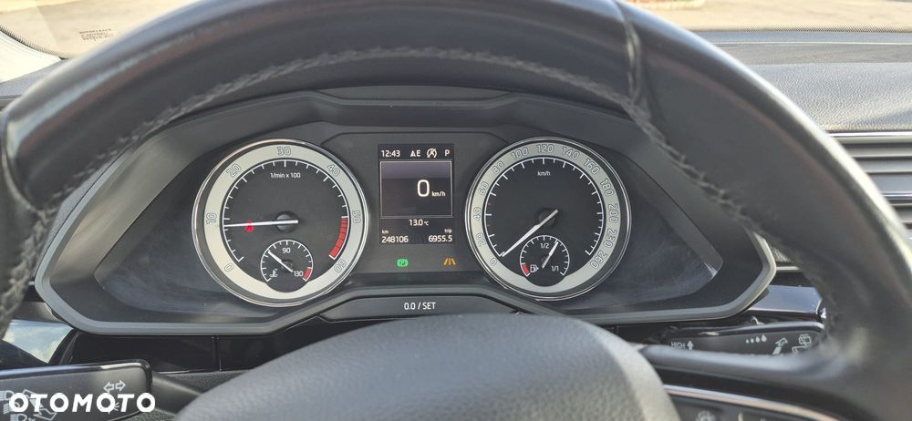 Skoda Superb 2.0 TDI 4x4 L&K DSG - 5