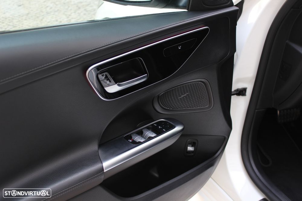 Mercedes-Benz C 300 d AMG Line - 17