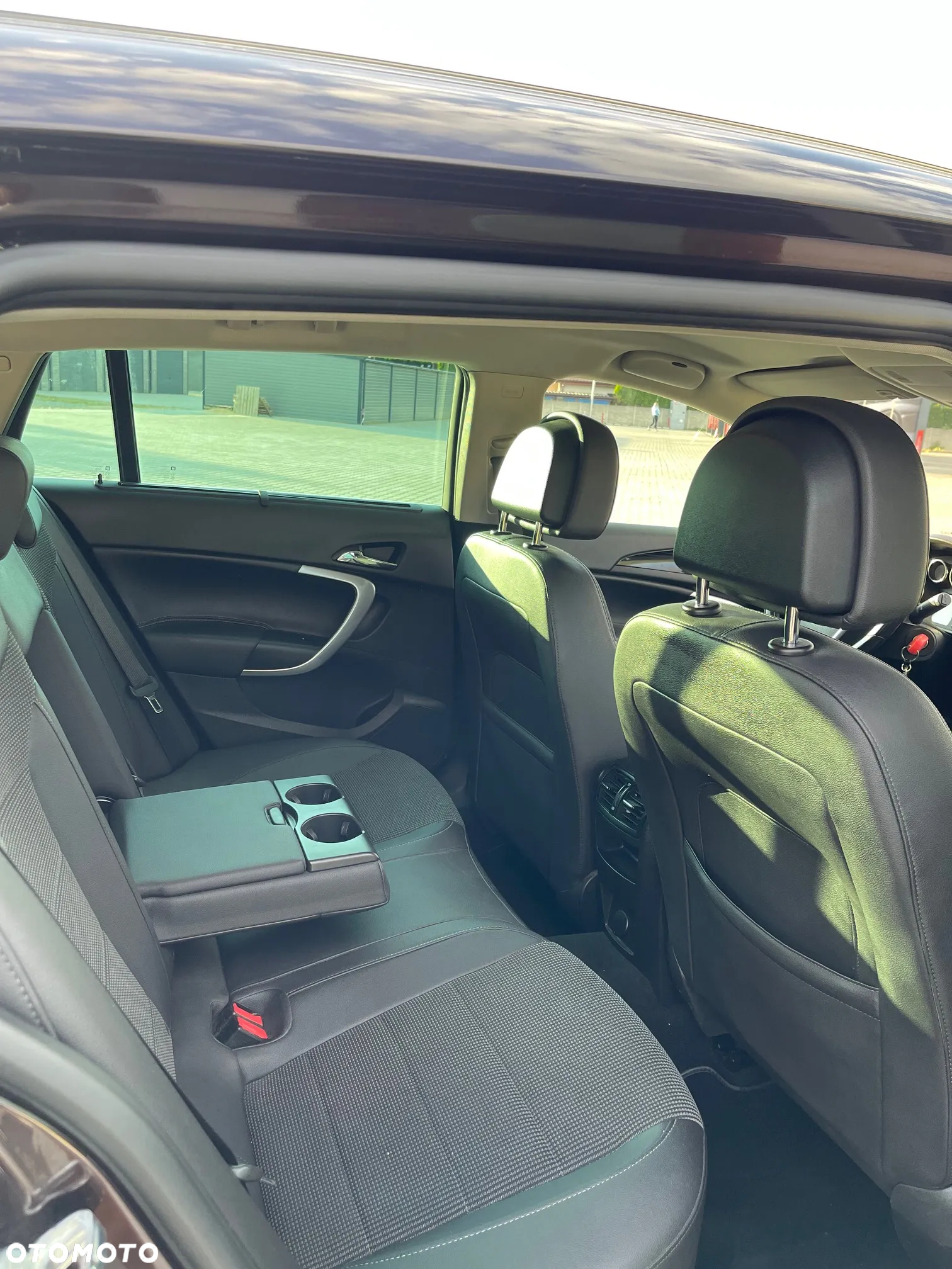 Opel Insignia 1.6 T Sport - 8